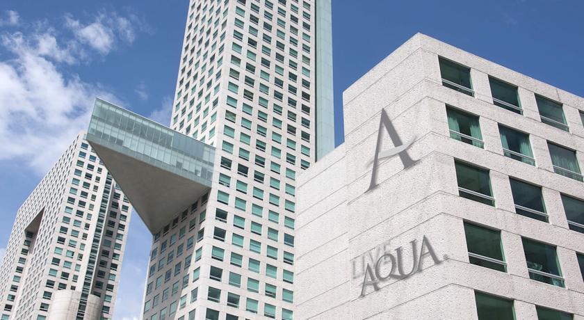 LIVE AQUA BOSQUES MEXICO CITY