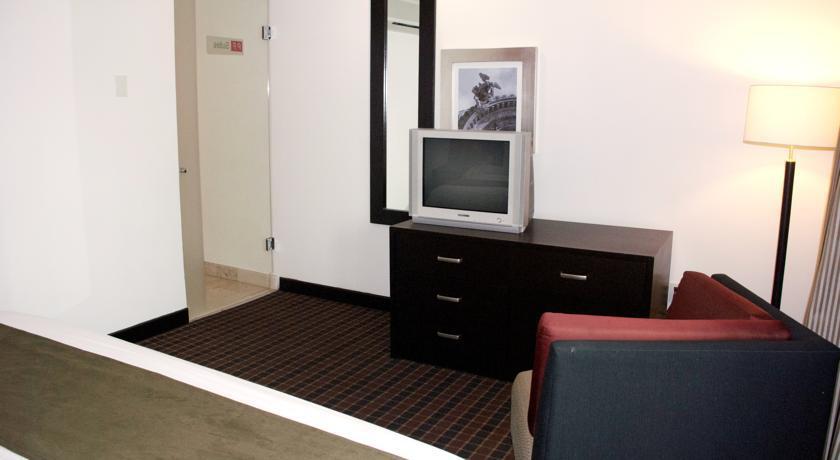 PLAZA FLORENCIA SUITES — фото 3