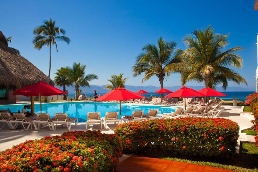 PLAZA PELICANOS CLUB BEACH RESORT