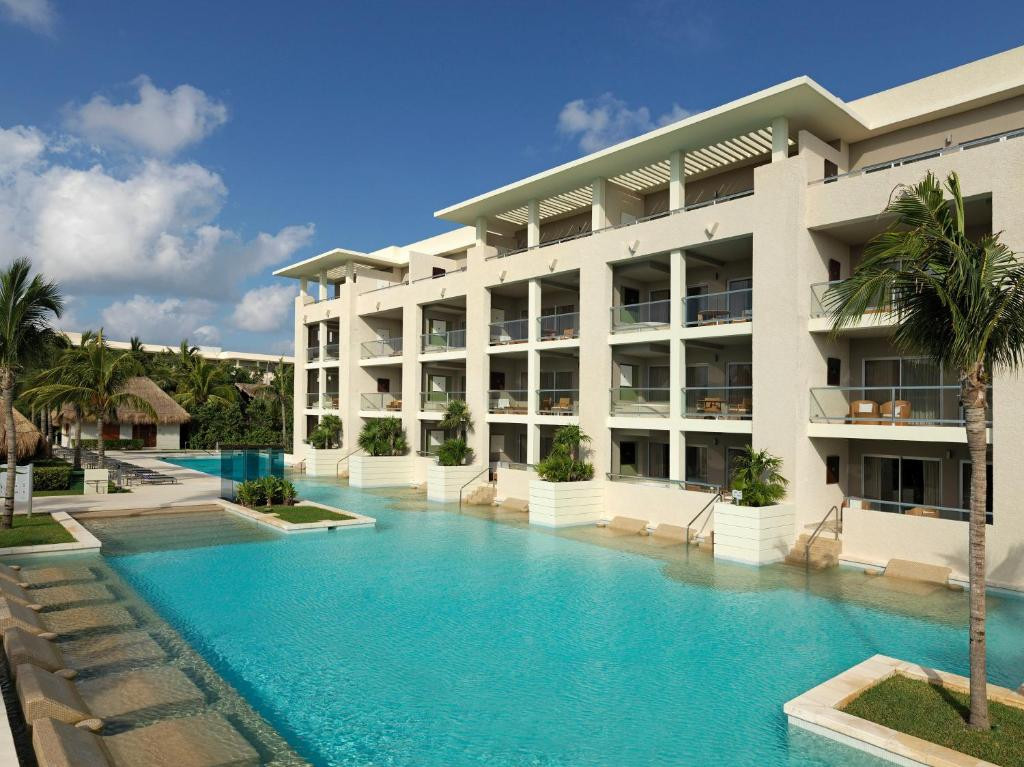 PARADISUS PLAYA DEL CARMEN LA ESMERALDA