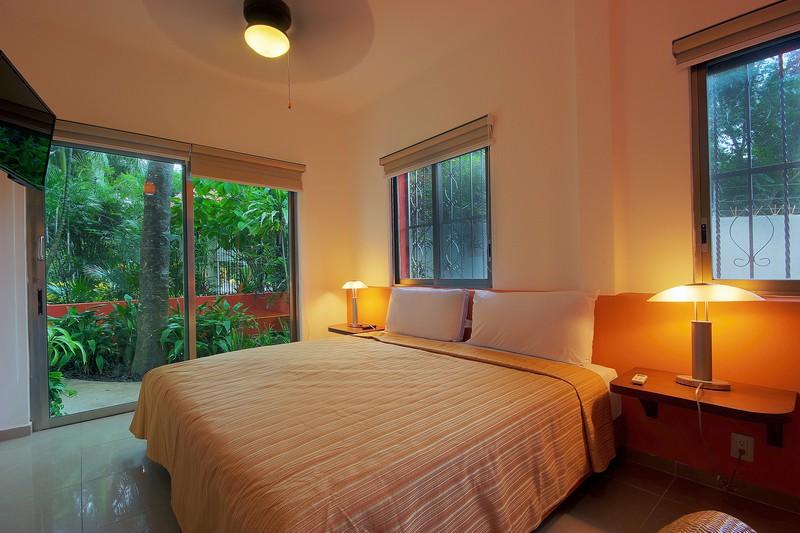 RIVIERA MAYA SUITES