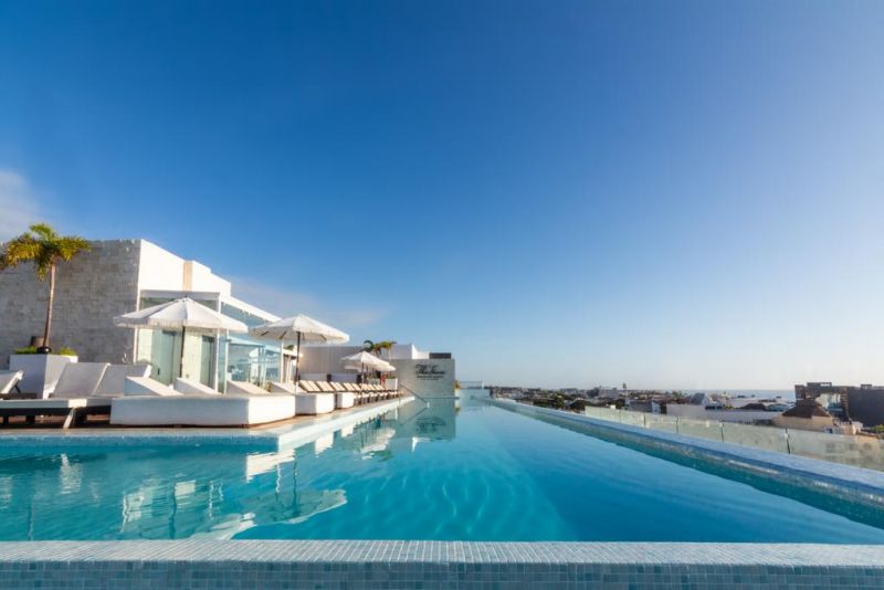 THE FIVES DOWNTOWN HOTEL & RESIDENCES