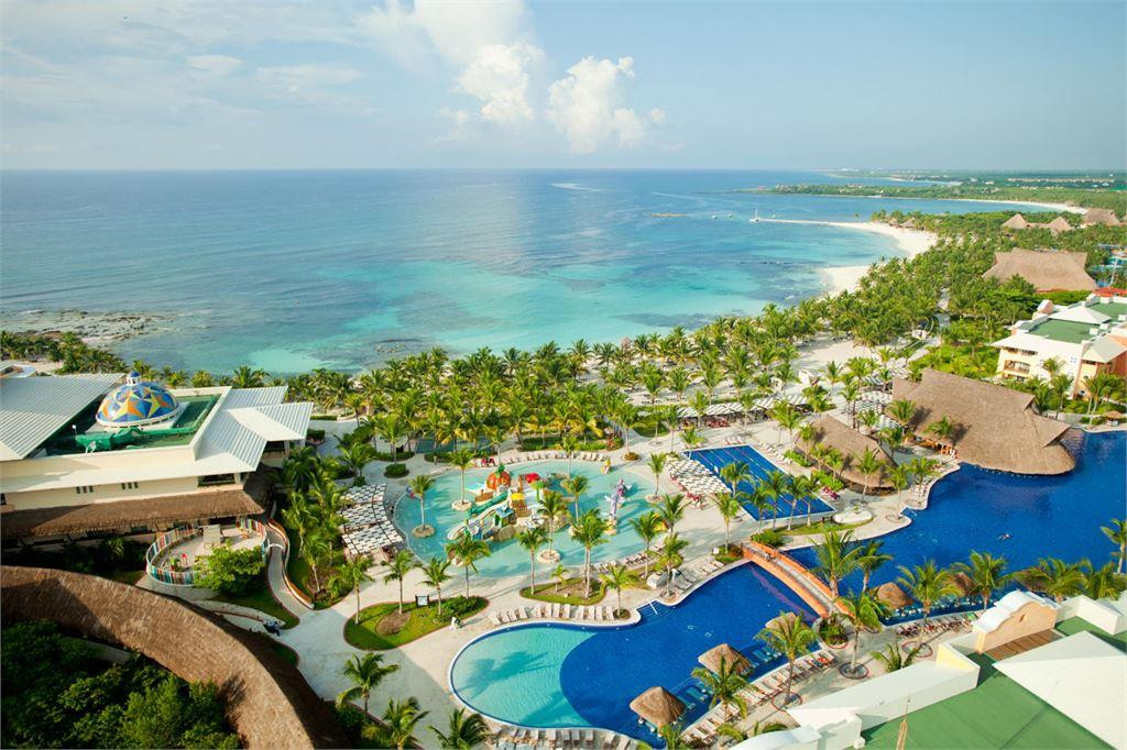 PREMIUM LEVEL AT BARCELO MAYA PALACE