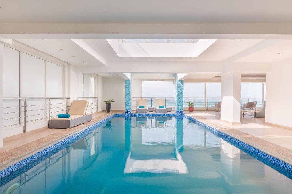 AL HAIL WAVES HOTEL MANAGED BY CENTARA