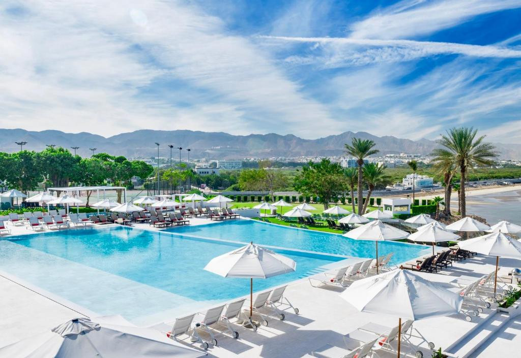 CROWNE PLAZA HOTEL MUSCAT