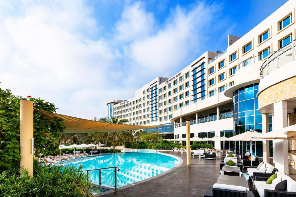 CROWNE PLAZA MUSCAT OCEC