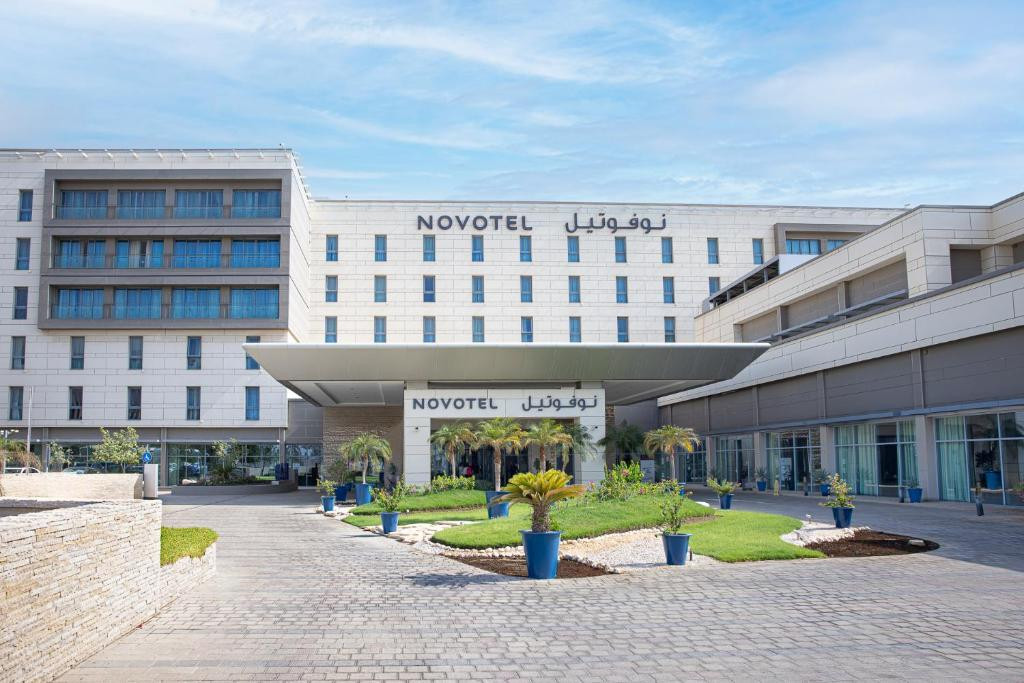 NOVOTEL MUSCAT AIRPORT (EX. SUNDUS ROTANA)