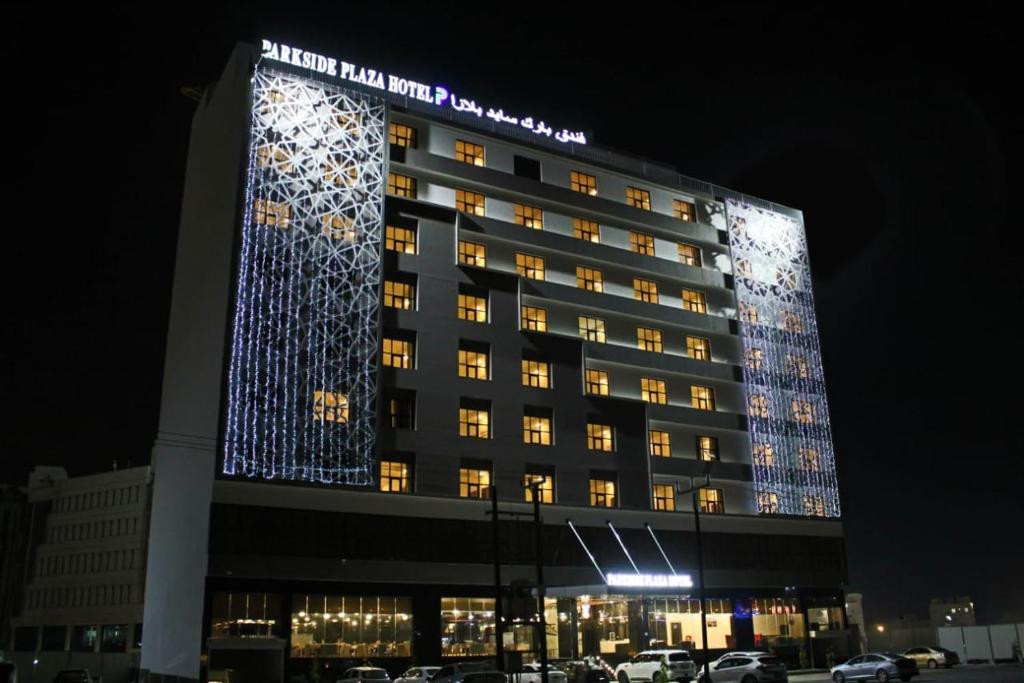 PARKSIDE PLAZA HOTEL