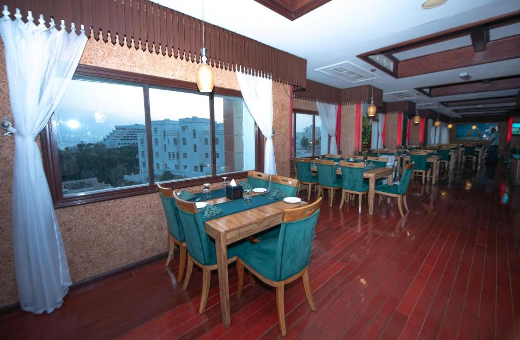 RAMEE GUESTLINE HOTEL QURUM — фото 6