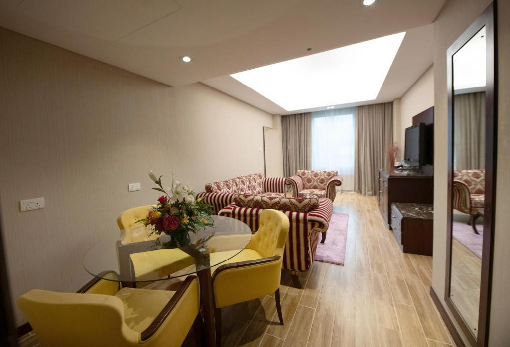 RAMEE GUESTLINE HOTEL QURUM — фото 11