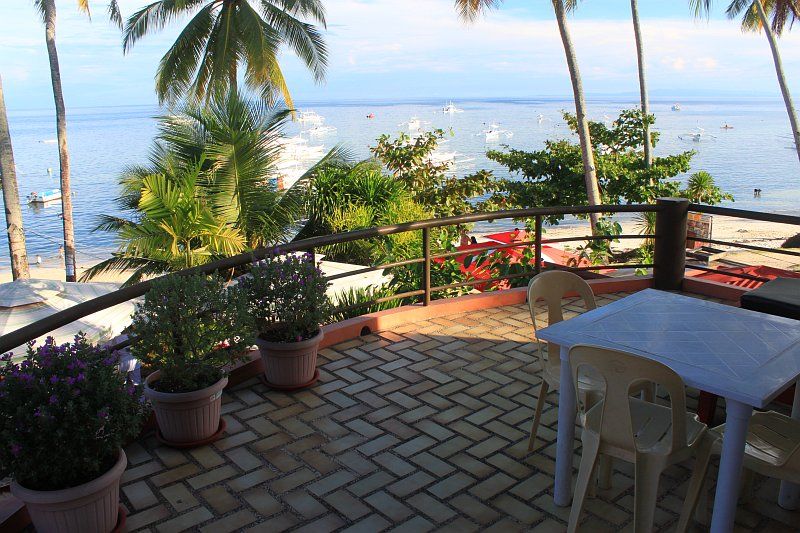 LOST HORIZON BEACH DIVE RESORT — фото 3