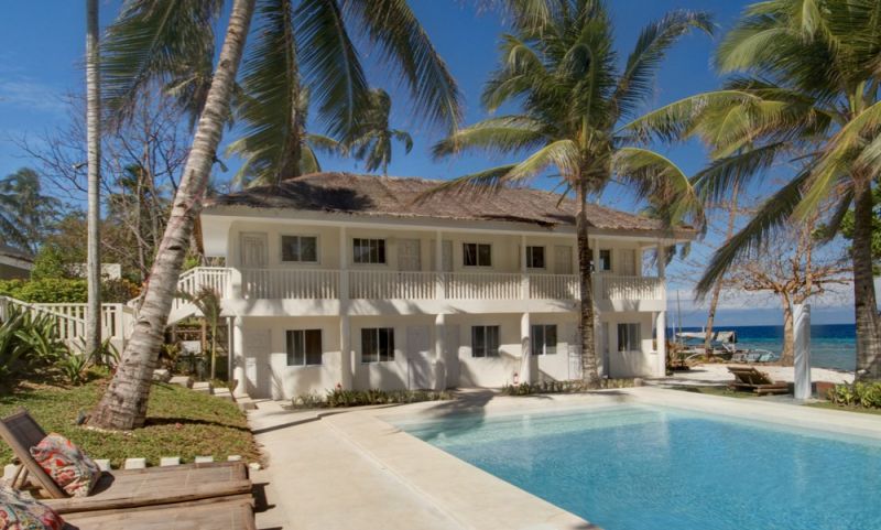 MOMO BEACH HOUSE