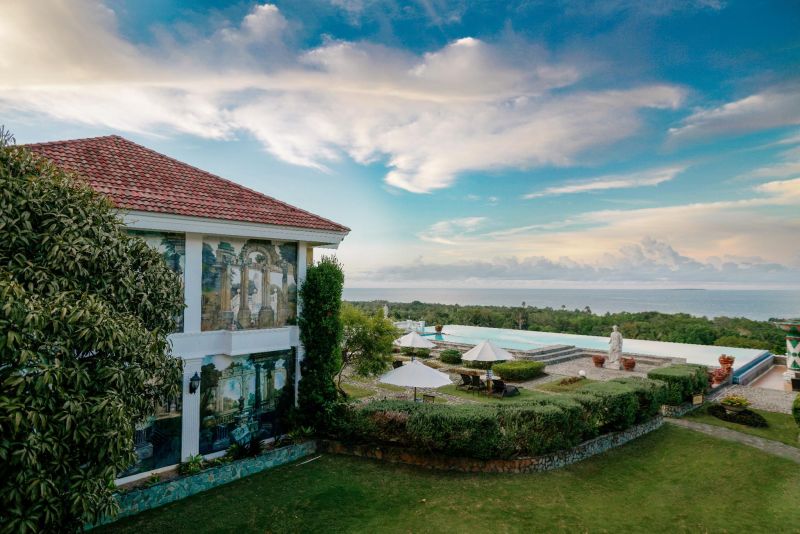 THE PEACOCK GARDEN LUXURY RESORT & SPA