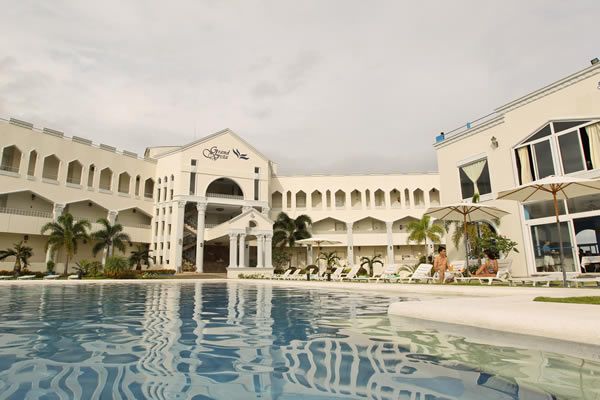 BORACAY GRAND VISTA RESORT & SPA