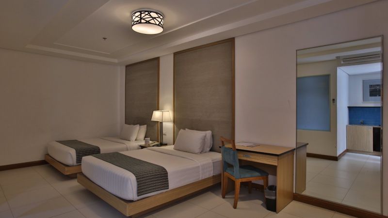 CROWN REGENCY COURTYARD RESORT — фото 3