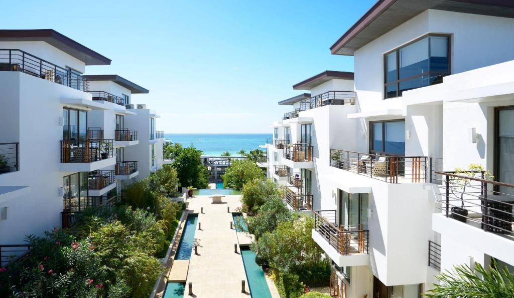 DISCOVERY SHORES BORACAY
