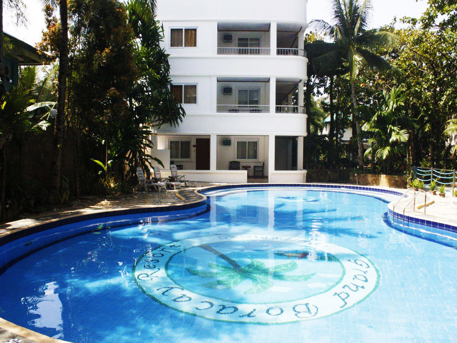 GRAND BORACAY RESORT