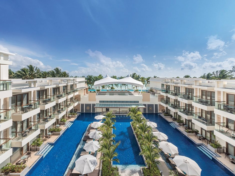HENANN PALM BEACH RESORT