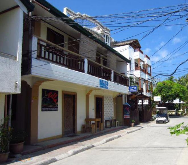 LA BELLA CASA DE BORCAY