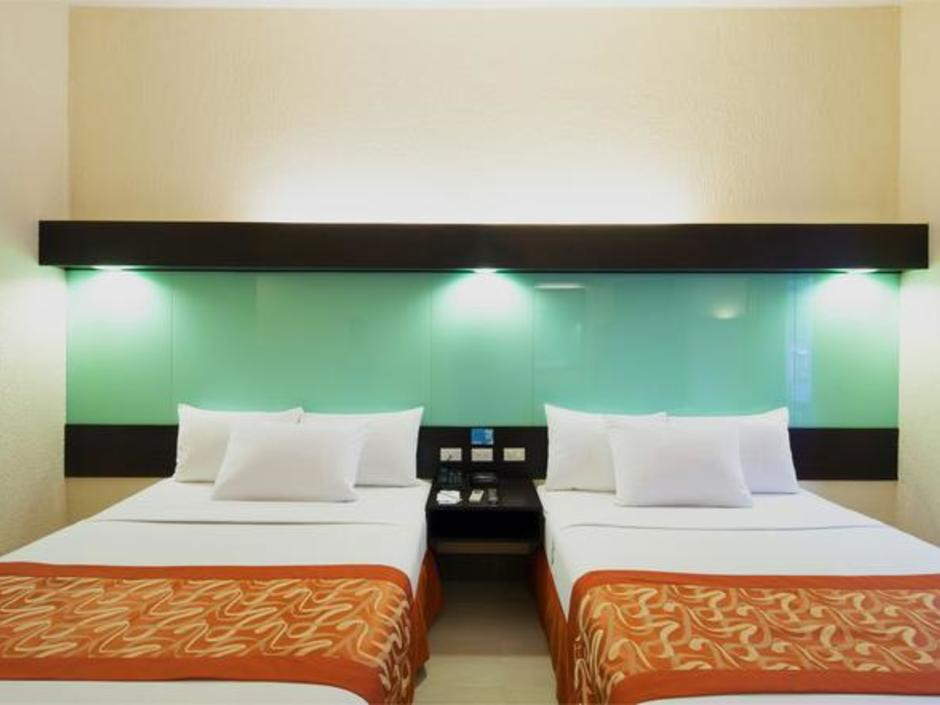 MICROTEL INN & SUITES — фото 12