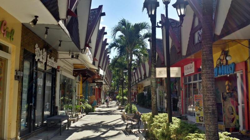 SUN VILLA BEACHFRONT RESORT & SPA