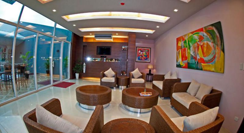 ALLURE HOTEL & SUITES — фото 11