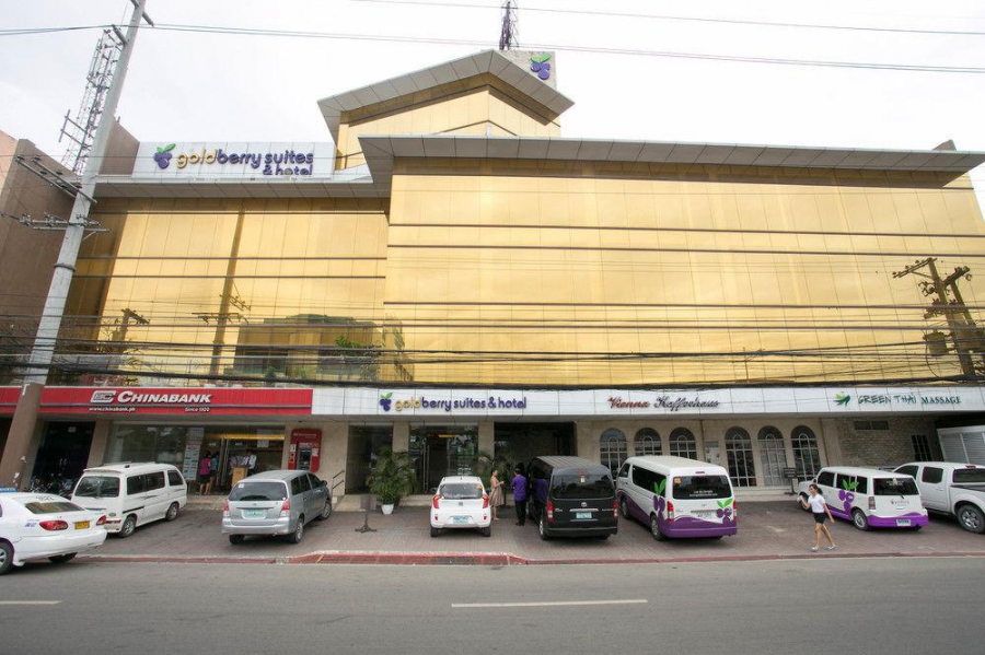 GOLDBERRY SUITES & HOTEL