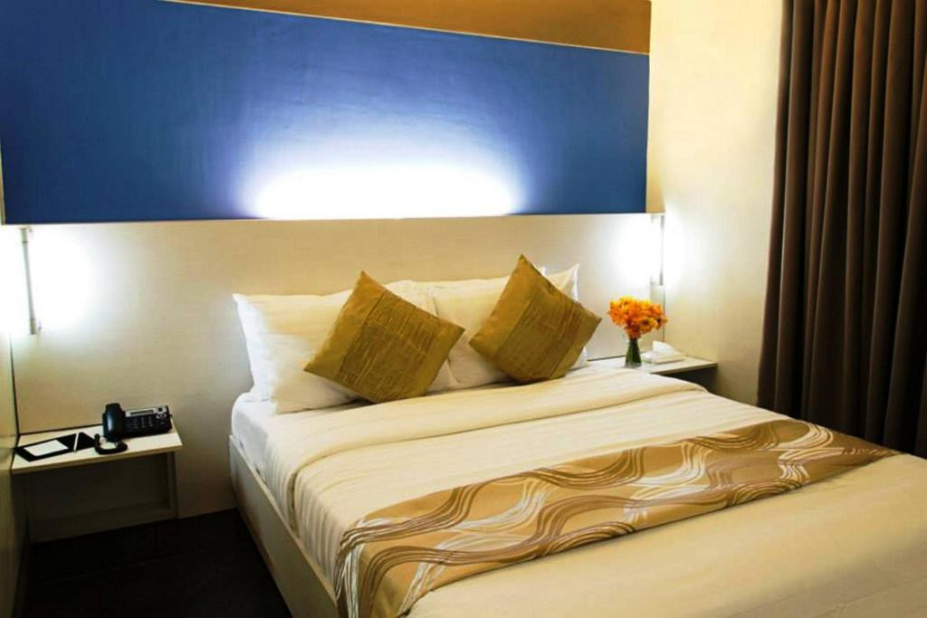PILLOWS HOTEL — фото 2