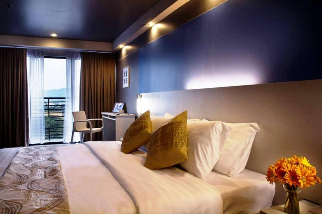 PILLOWS HOTEL — фото 6