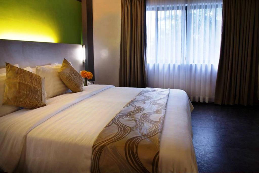 PILLOWS HOTEL — фото 17