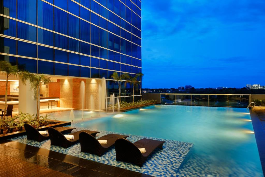 SAVOY HOTEL MACTAN — фото 4