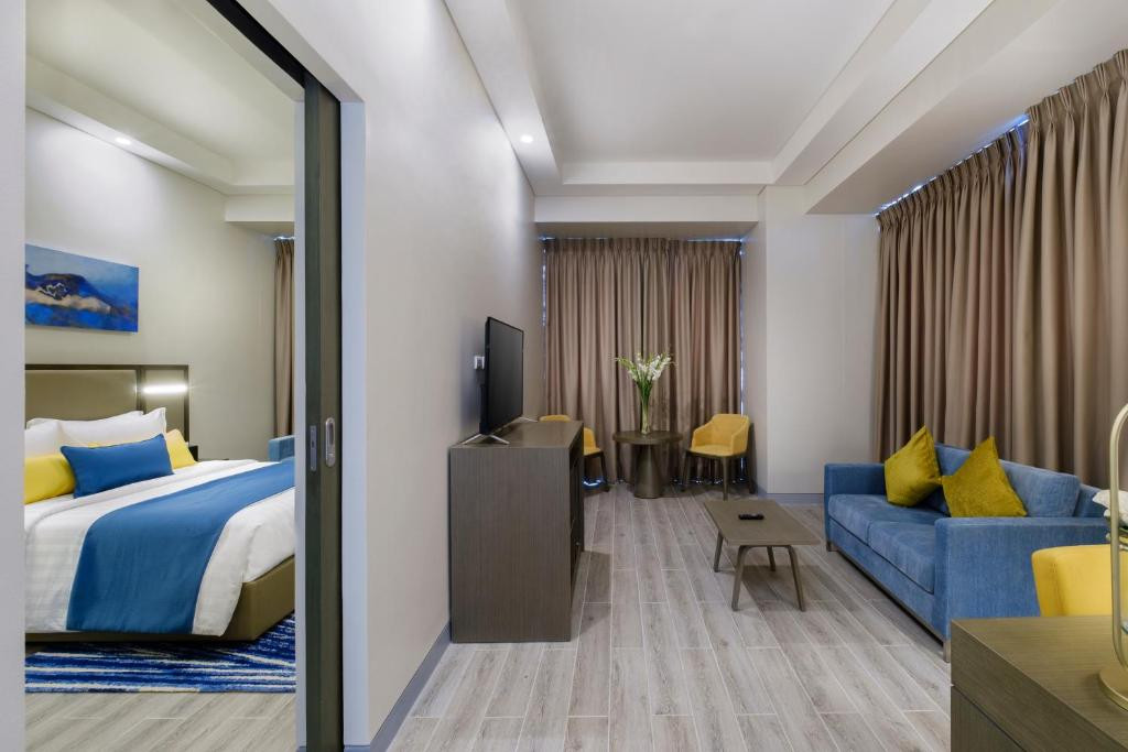 SAVOY HOTEL MACTAN — фото 13