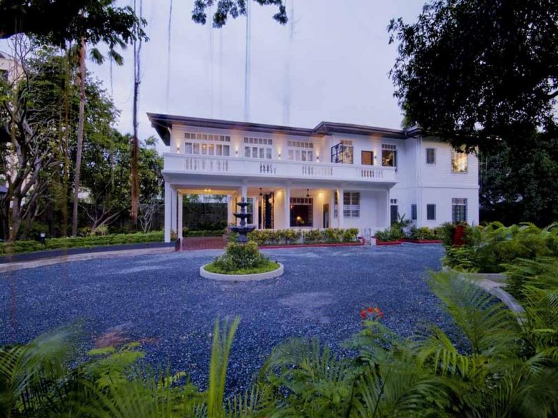 HENRY HOTEL