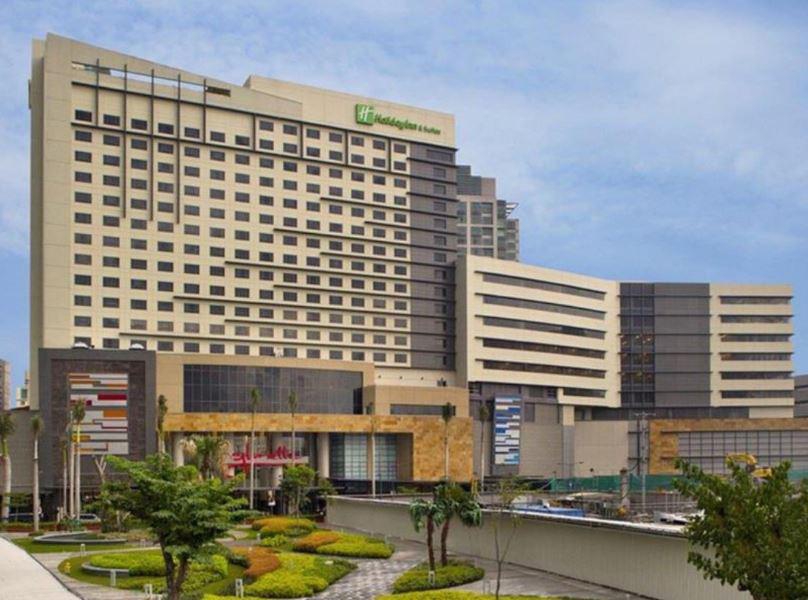 HOLIDAY INN & SUITES MAKATI