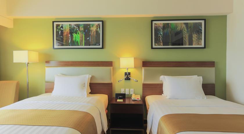 HOLIDAY INN & SUITES MAKATI — фото 3
