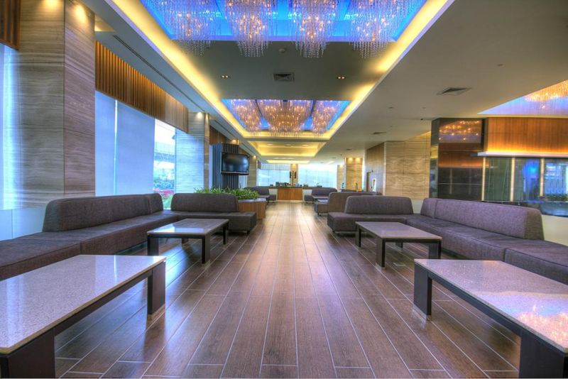 HOLIDAY INN EXPRESS (EX. REMINGTON) — фото 18