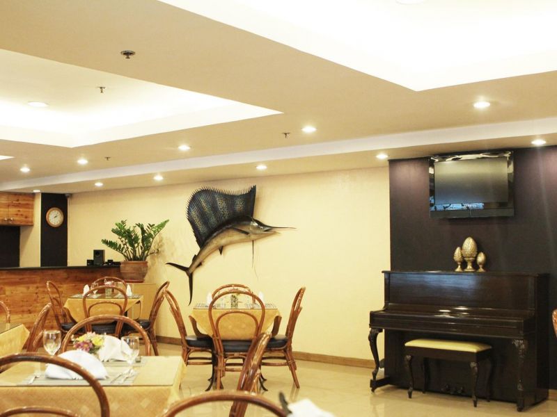NICHOLS AIRPORT — фото 7