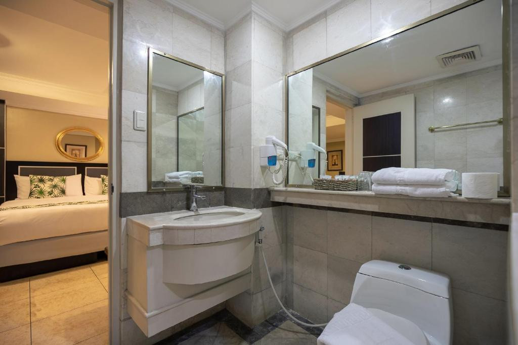 ORCHID GARDEN SUITES MANILA — фото 2