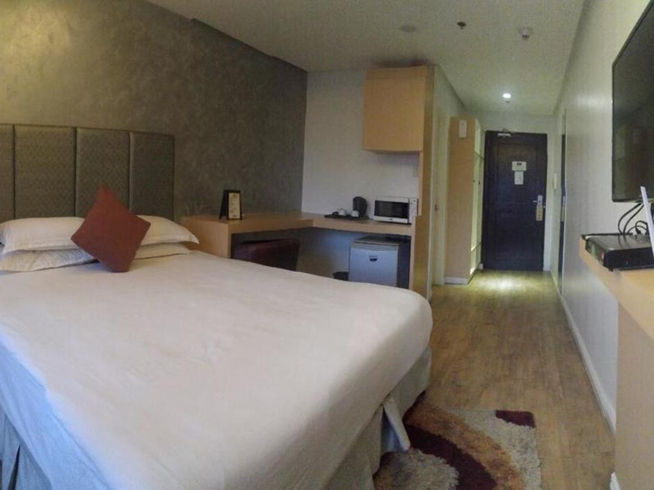 REGENCY GRAND SUITES — фото 2