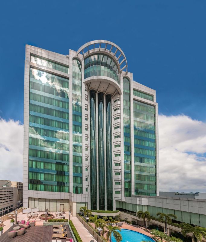 SHERATON MANILA BAY (EX. PAN PACIFIC)