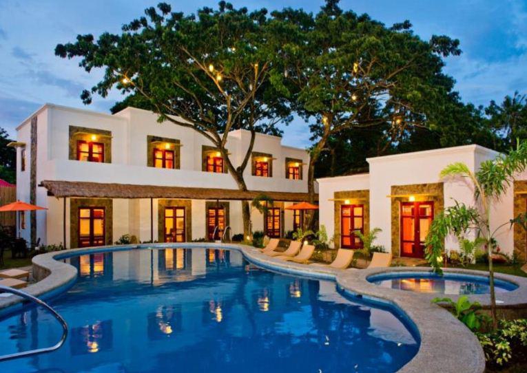 ACACIA TREE GARDEN