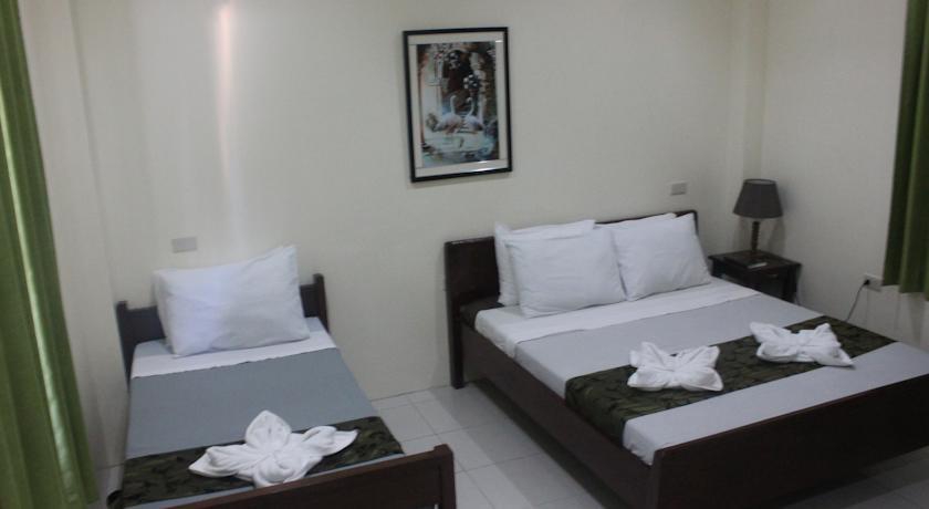 BLUE LAGOON INN & SUITES — фото 4