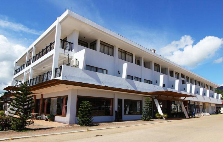 CORON GATEWAY HOTEL & SUITES
