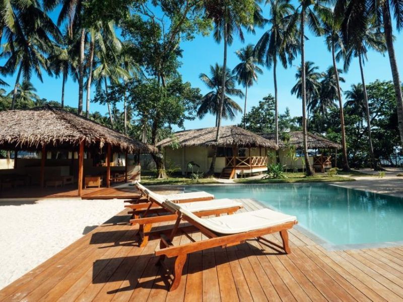 EL NIDO MAHOGANY BEACH RESORT