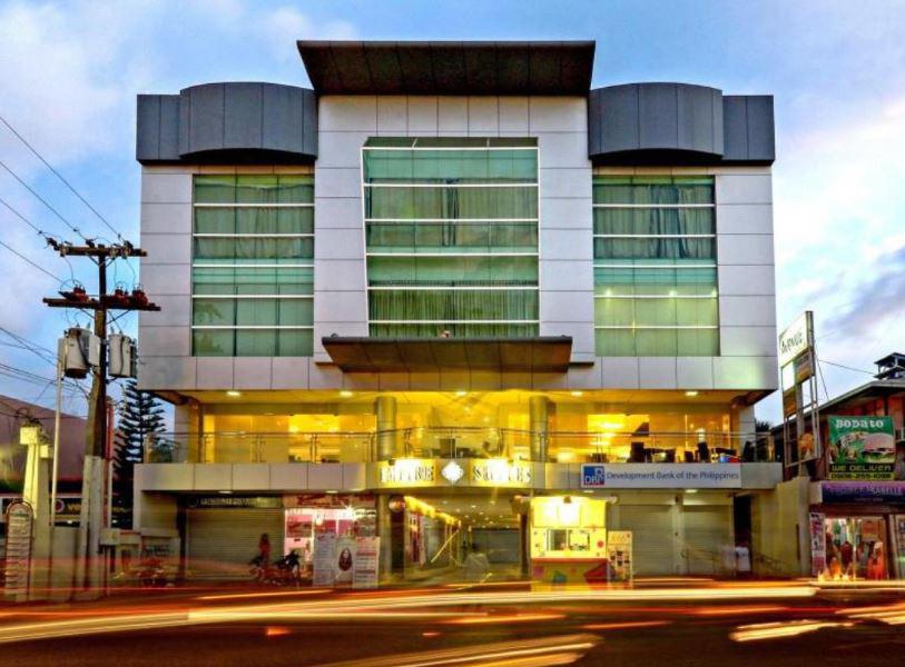 EMPIRE SUITES