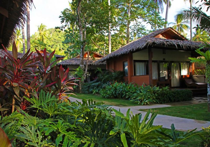 LAST FRONTIER BEACH RESORT