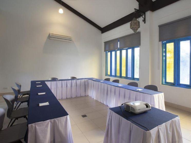 MICROTEL INN & SUITES PALAWAN — фото 7
