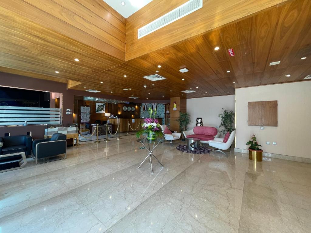 AL MANSOUR PLAZA — фото 11