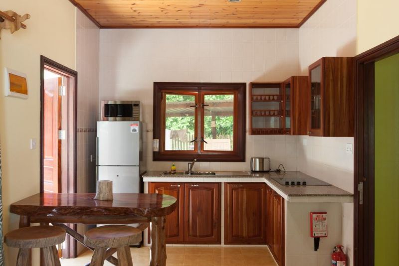 ANSE SEVERE BEACH VILLA APT — фото 4