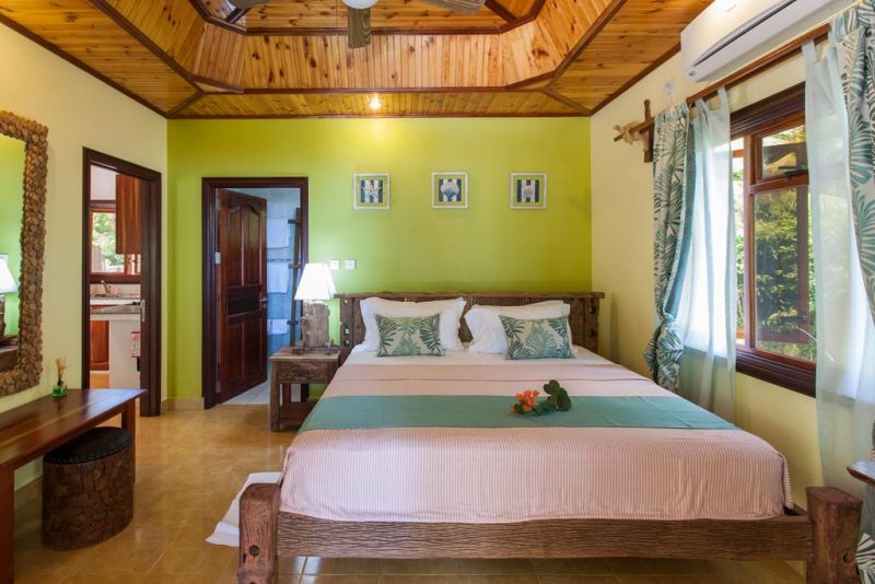 ANSE SEVERE BEACH VILLA APT — фото 17
